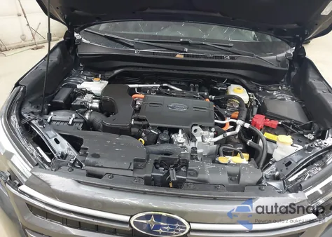 2025 Subaru Forester Hybrid Premium z USA, uszkodzony, nr VIN JF2SLSED6SH416633